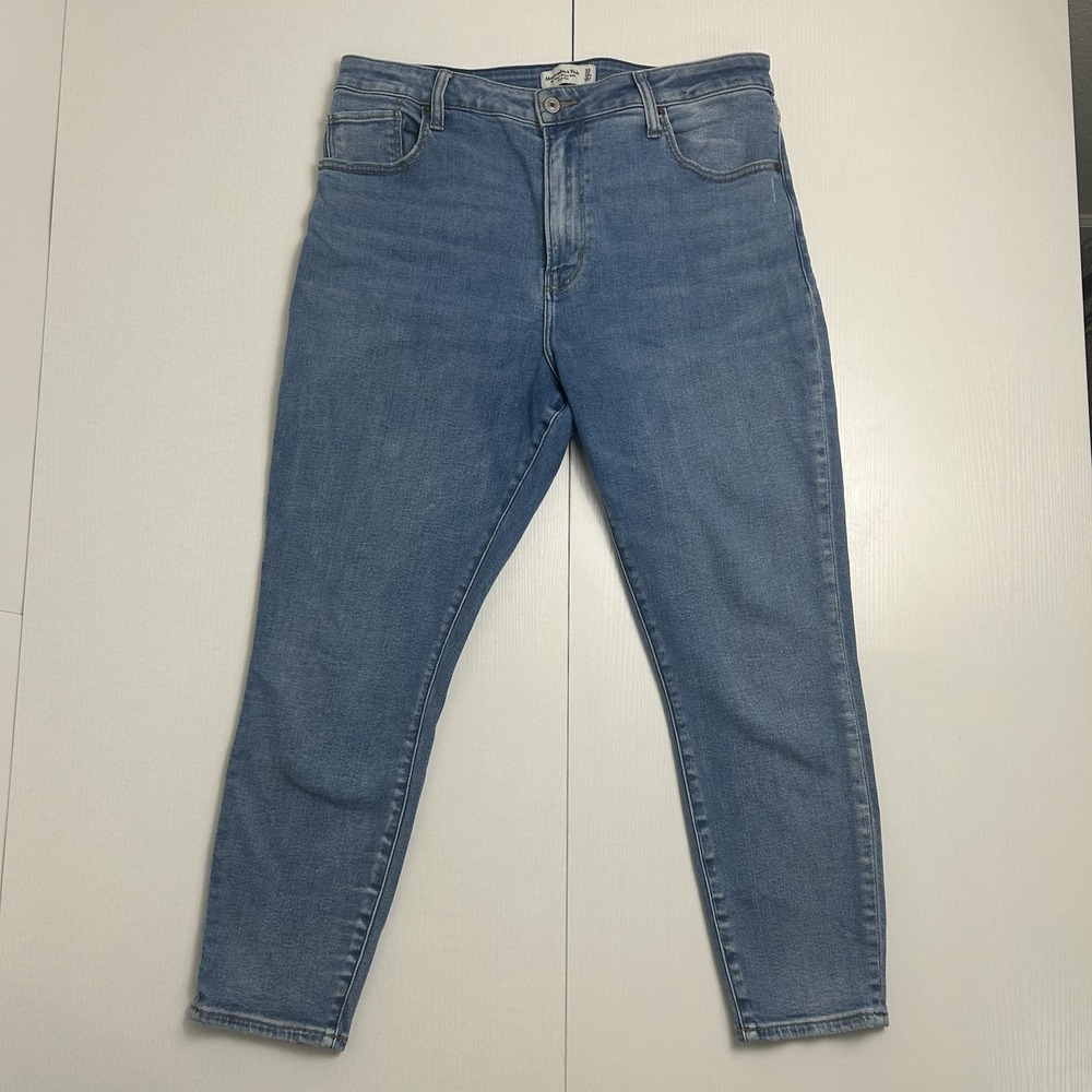 Abercrombie & Fitch Curve Love Super Skinny Ankle Jeans Size 33 16S High Rise